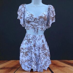 The serenity set in brown white paisley